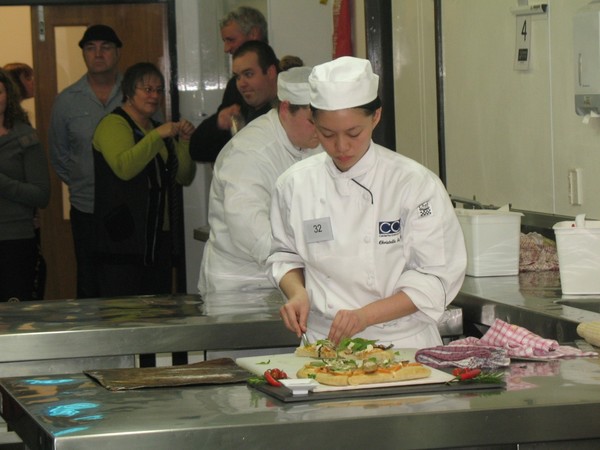 Christelle Sy Peng competing in the Pizza class for Juniors